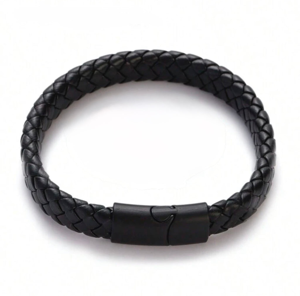Classic Black Bracelet – Sleek & Timeless Style